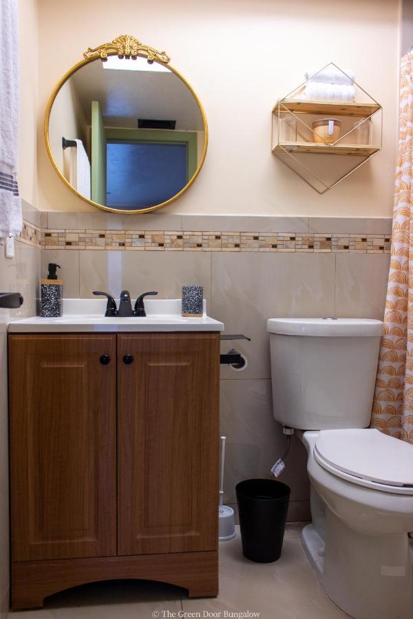 The Green Door Bungalow North North Naples Екстериор снимка